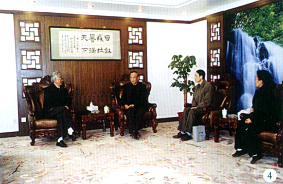 中國紡織機(jī)械器材工業(yè)協(xié)會名譽(yù)理事長凌寶銀親臨我司視察